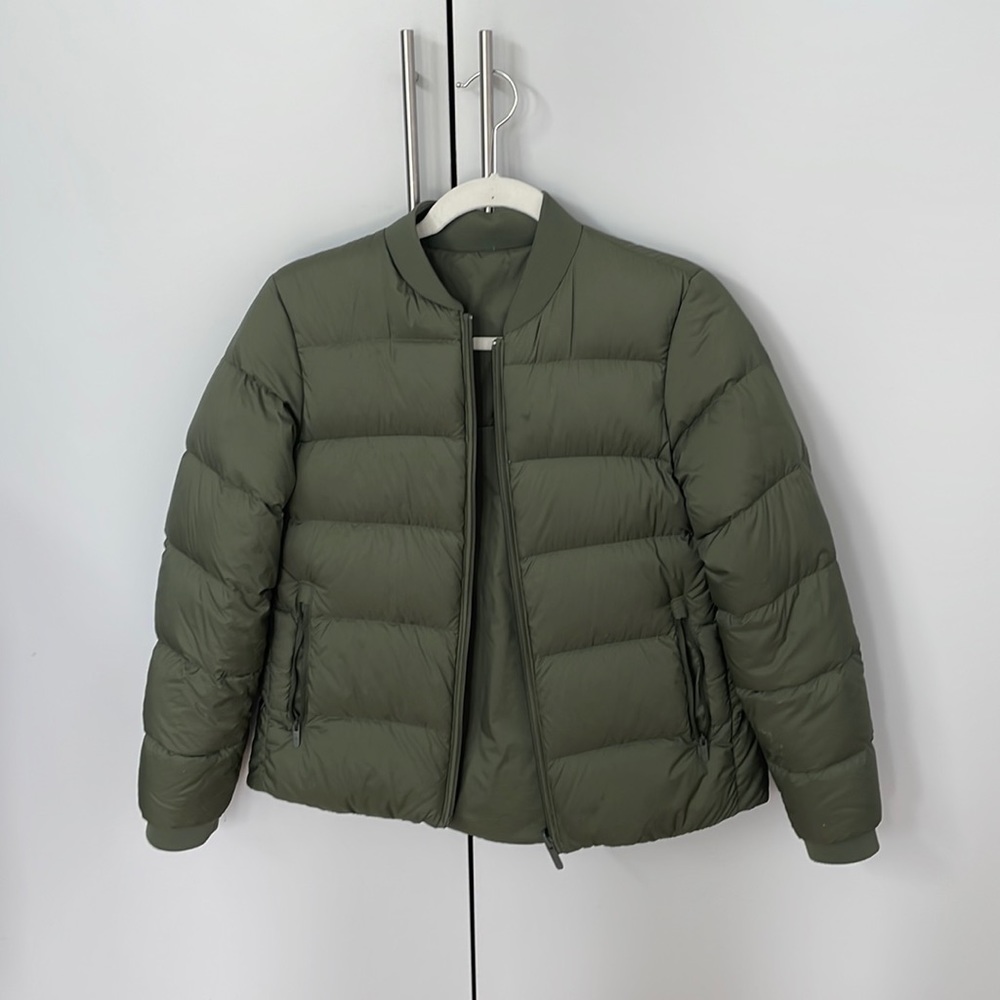 COPY - Olive green Lululemon puffer